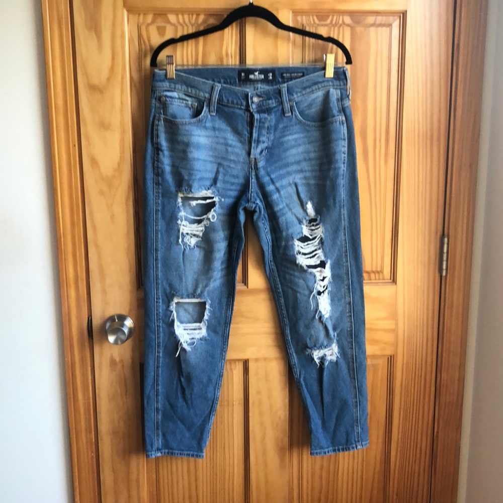 Hollister low rise crop boyfriend jeans size 9